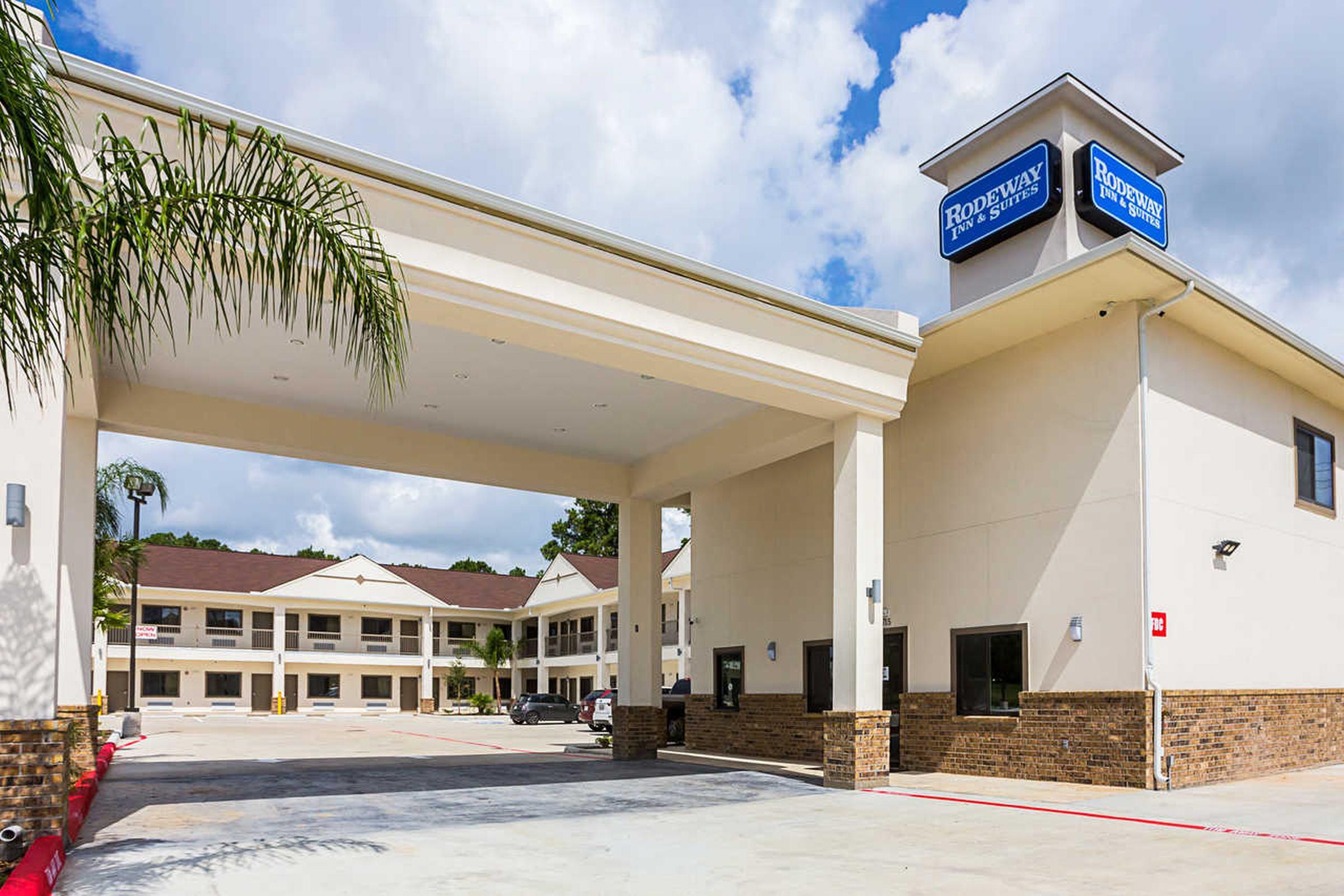 Rodeway Inn & Suites Clarksville Bagian luar foto